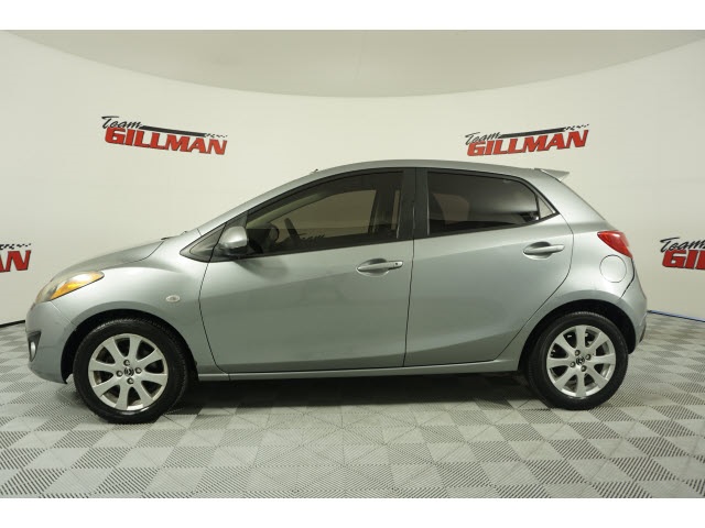 Pre-owned 2014 Mazda Mazda2 Touring 4d Hatchback In Rosenberg #u500116b 